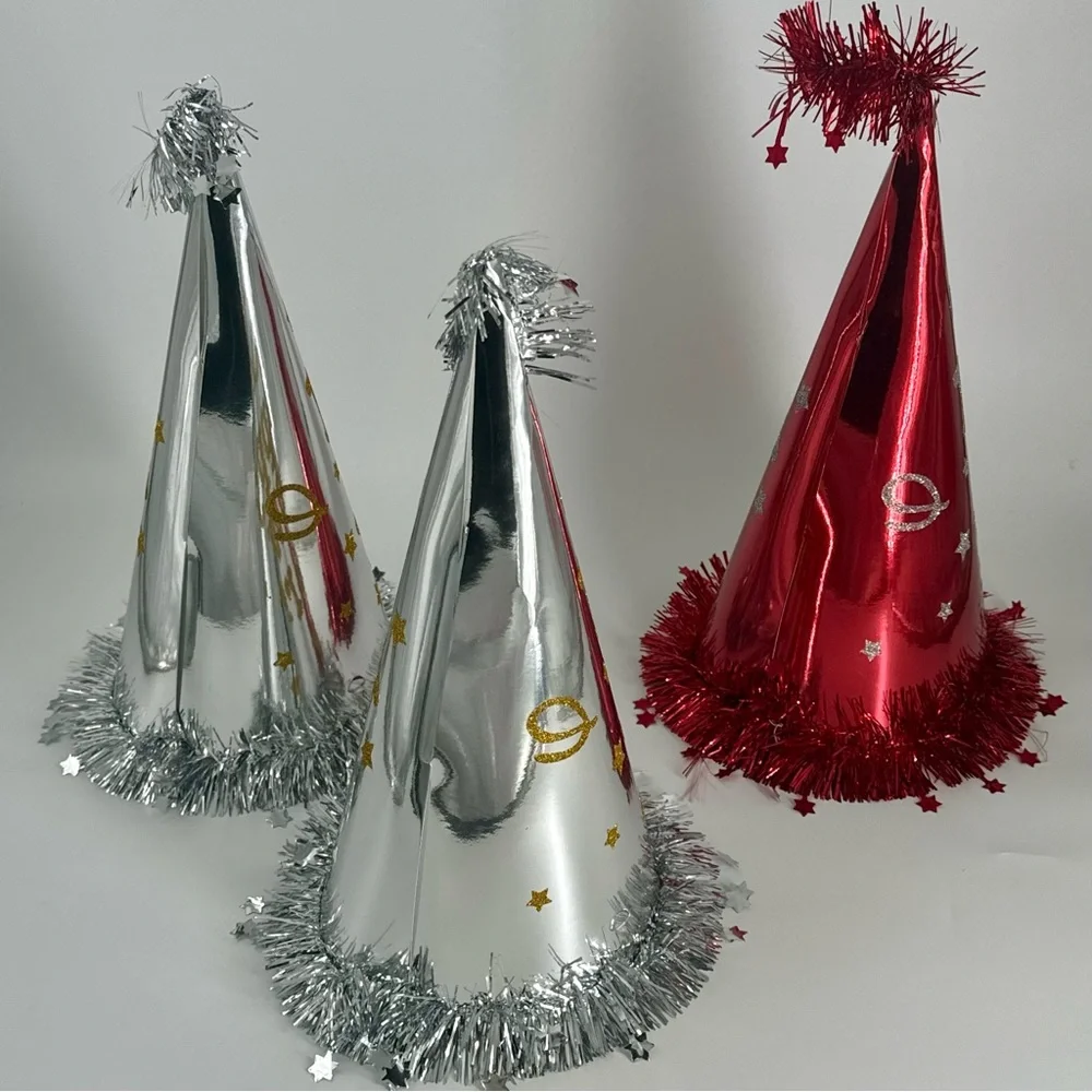 🌴 One XL Silver Happy New Year Hats